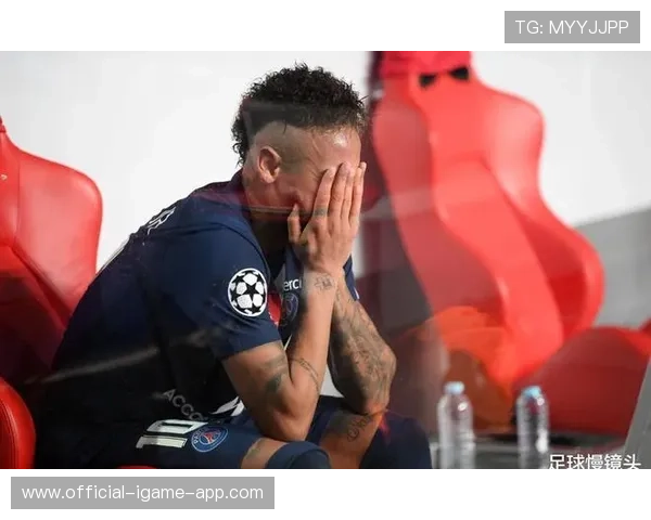 内马尔赛后对着镜头唱起情歌,粉丝感动落泪 内马尔赛后对着镜头唱起情歌,粉丝感动落泪