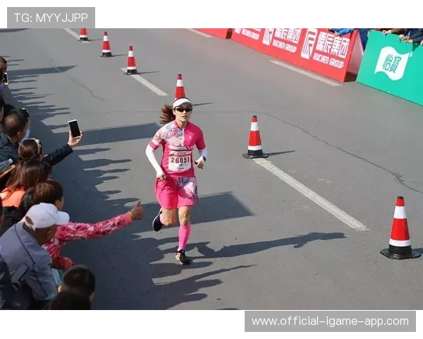 运动“画面浸入”极致：现场“燃爆一瞬”！